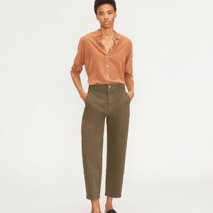 Everlane Women's Utility Barrel Pant in Dark Moss, Size 4, Cotton/Twill